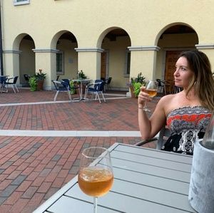 Meet your Posher, Kendra